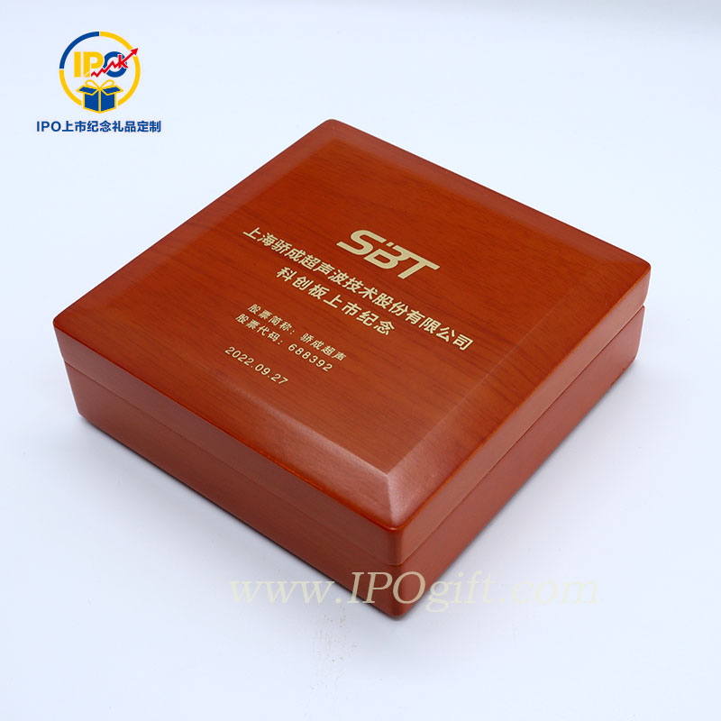 骄成超声科创板上市定制纪念章摆件